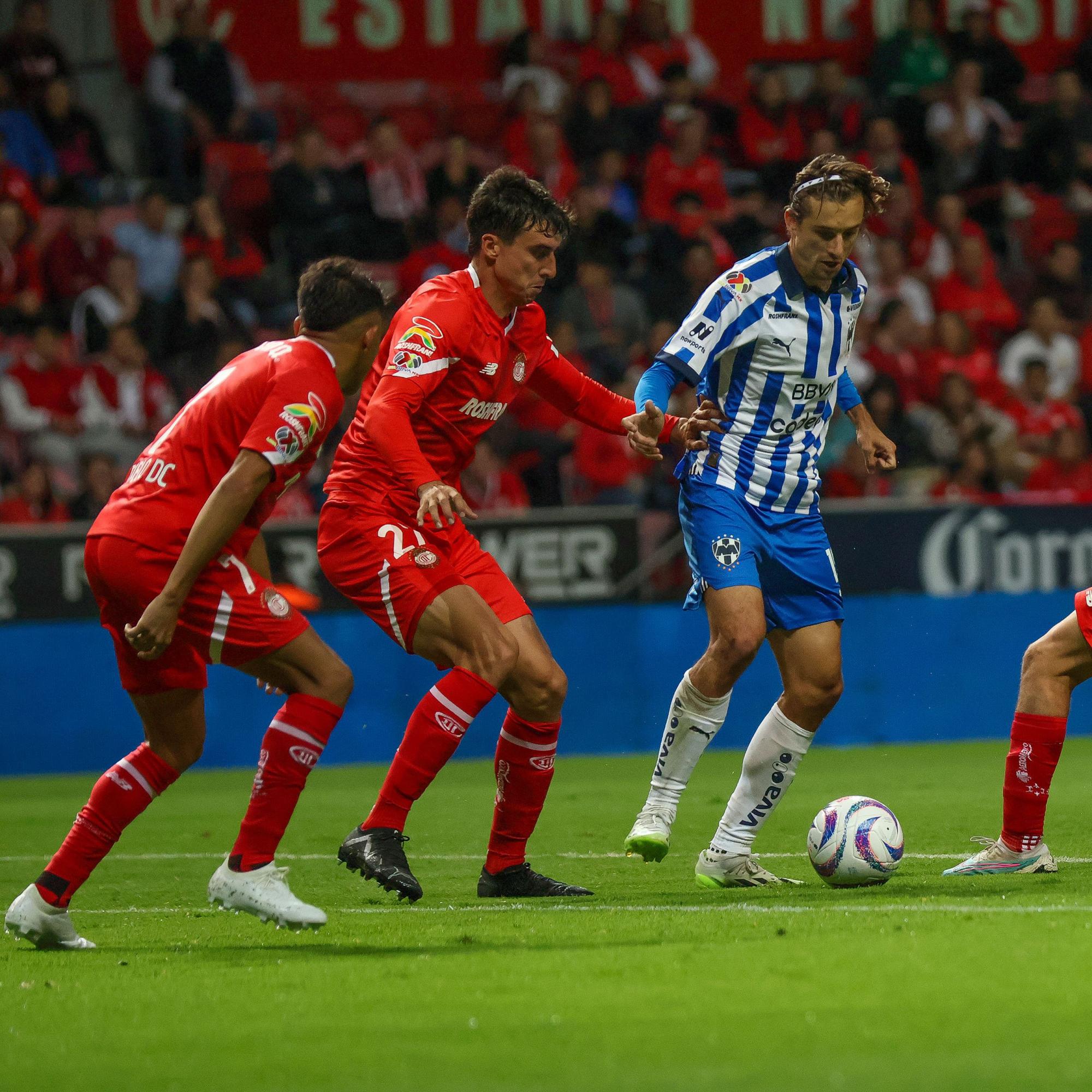 $!Se le aparece el diablo a Rayados en Toluca