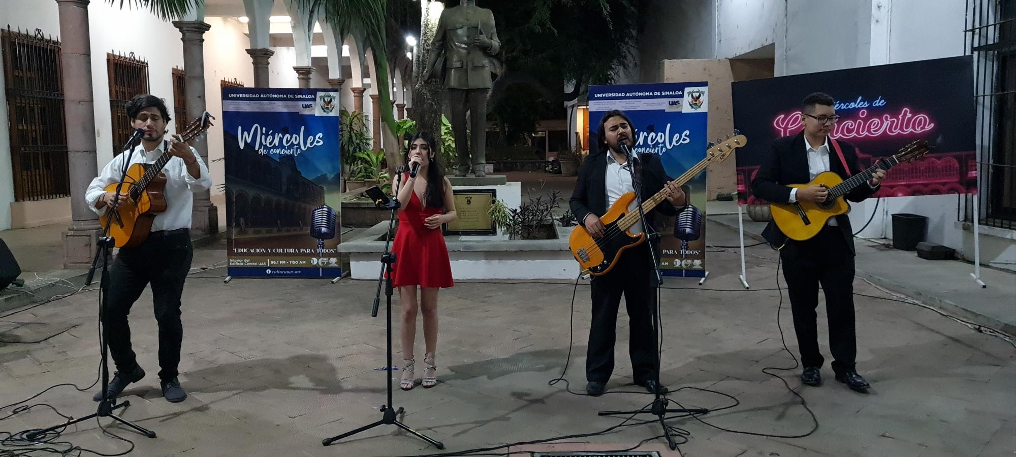 $!El Cuarteto Romances regala una gran noche de nostalgia