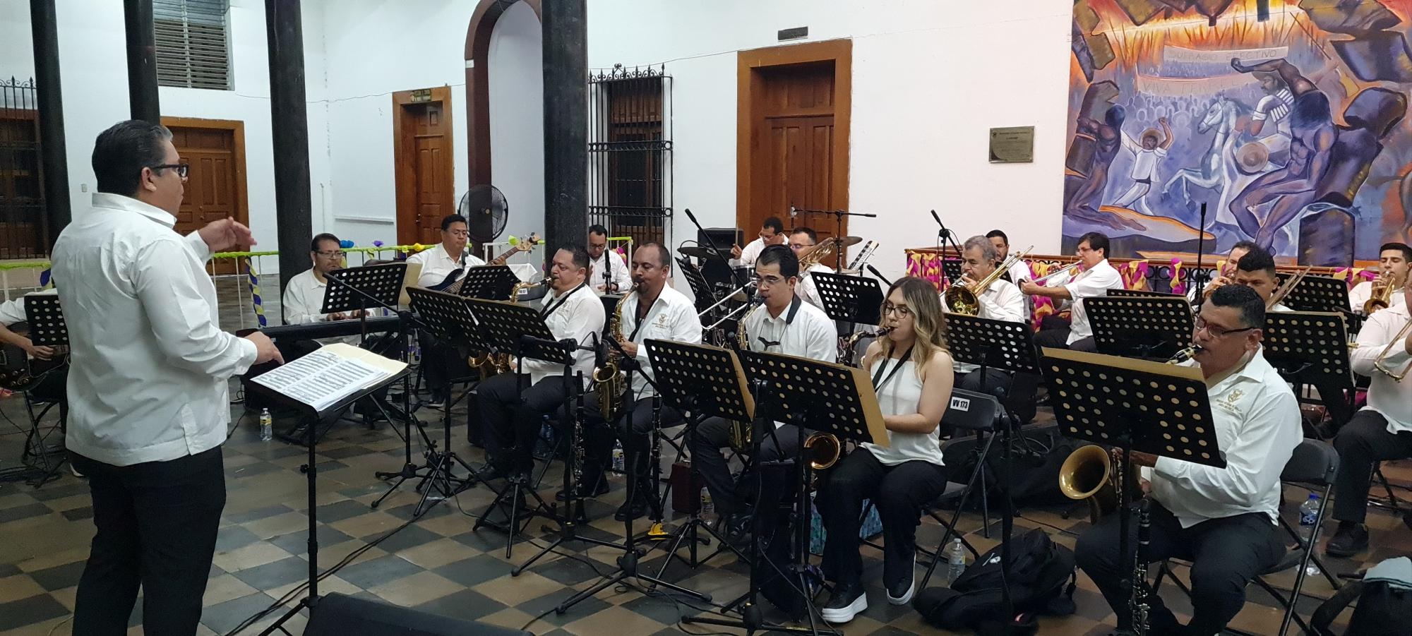 $!José Alfredo Manríquez Guzmán es el director de la agrupación.