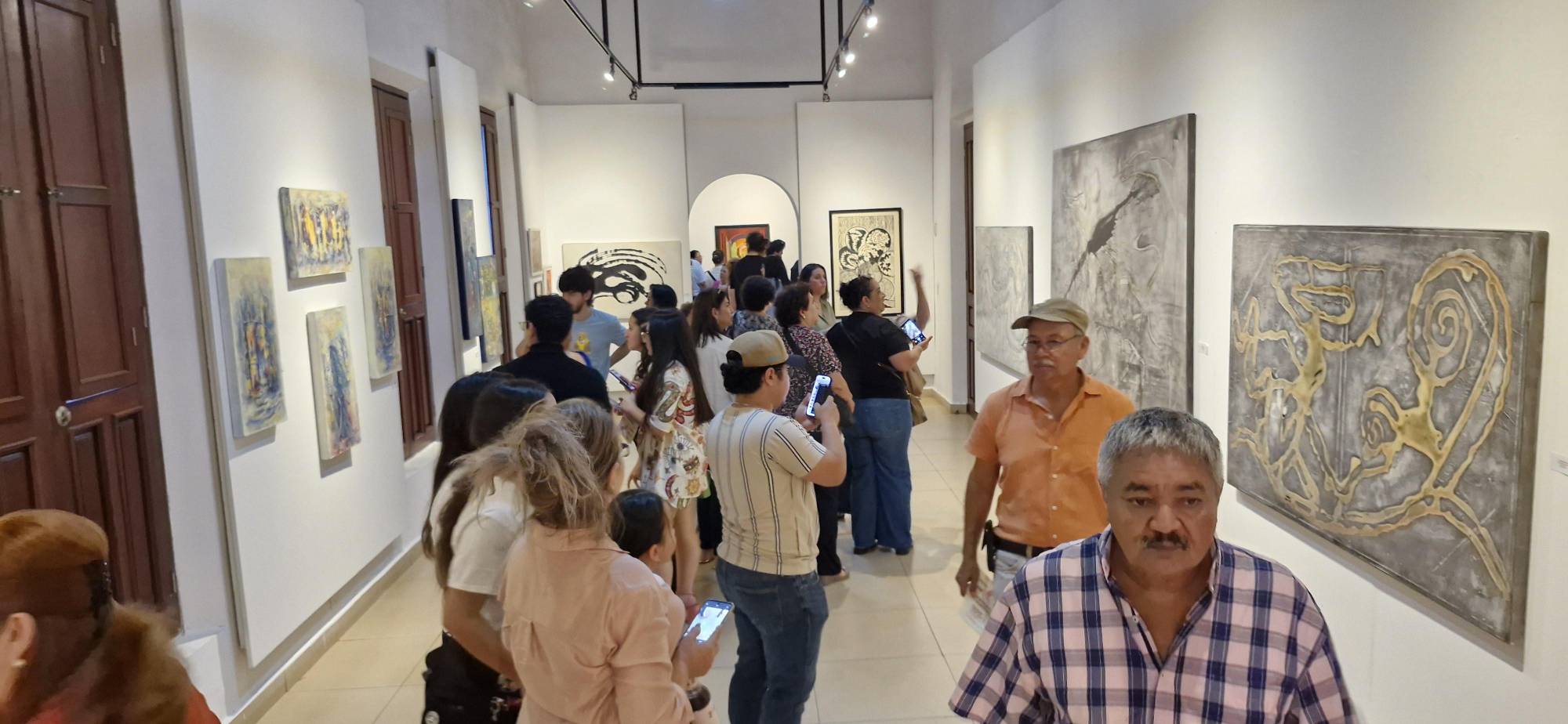 $!Galería de Arte Frida Kahlo albergará hasta septiembre las obras del Jardín del Arte.