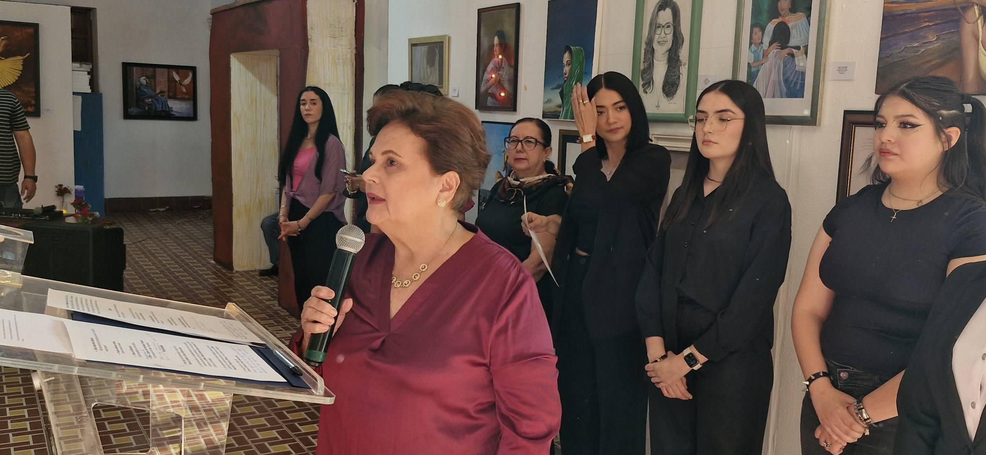 $!La artista María Estela García Sotelo habló del desarrollo de las mujeres en el mundo del arte.