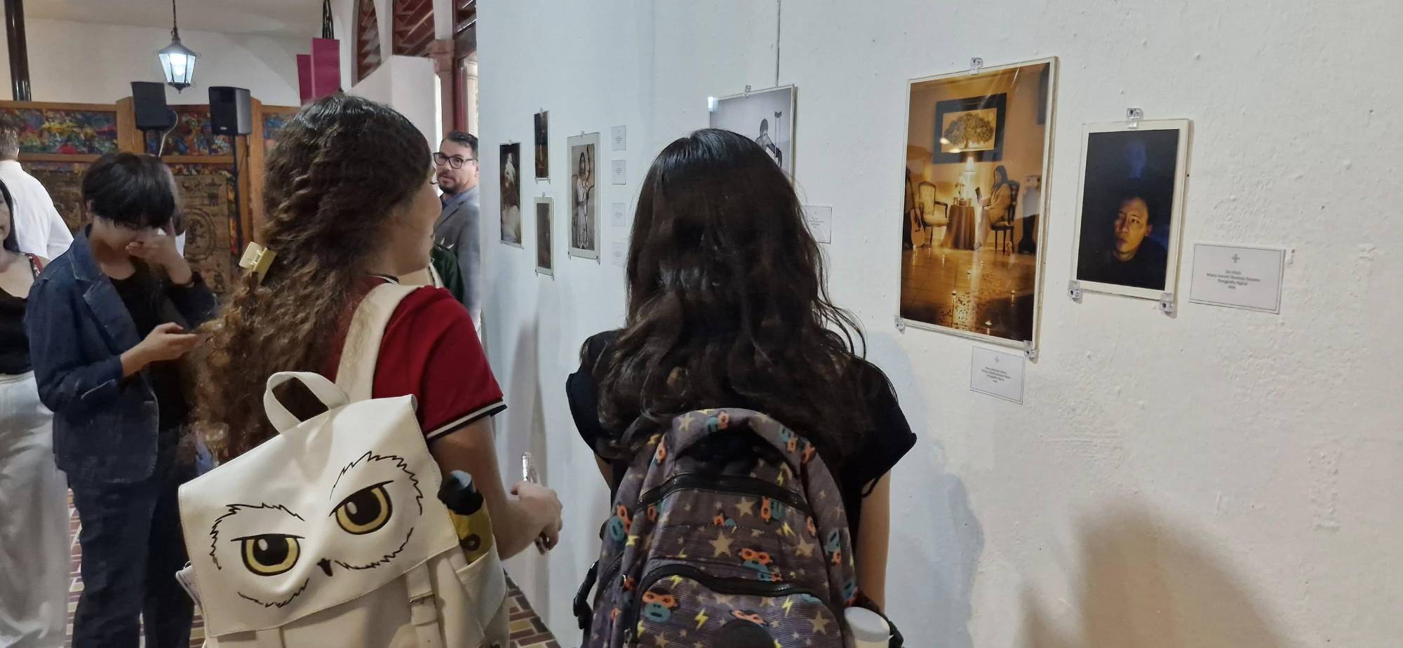 $!Fotografías, gráfica, dibujos, ilustraciones, pintura, así como una videoinstalación se exhiben.