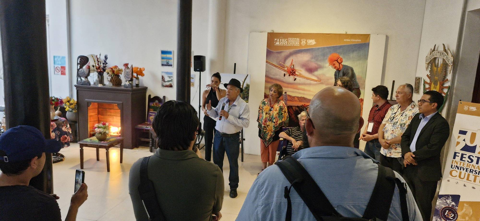$!Jorge Luis Hurtado, director de Artes Visuales de la UAS, enfatizó la relevancia de estos encuentros como espacios de formación.