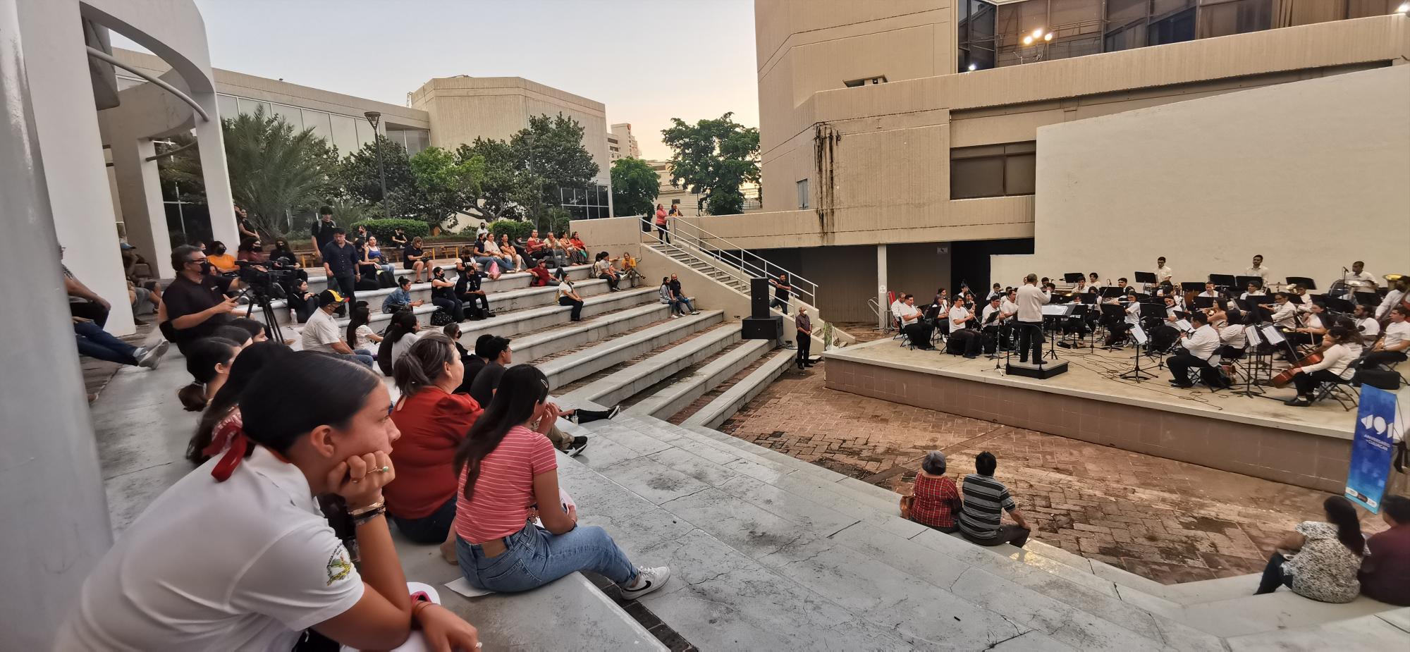 $!Dedica concierto a Culiacán la Banda Sinfónica Juvenil