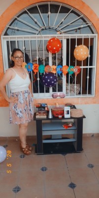 Ana Santos Portillo es consentida en su cumpleaños