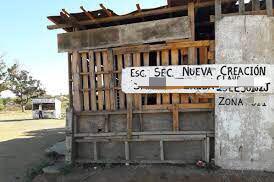 En Badiraguato se han detectado siete escuelas de cartón.