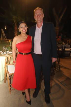 Thia y Simon Norris.