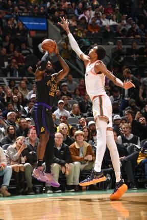 Lakers no pudo ante los Spurs.