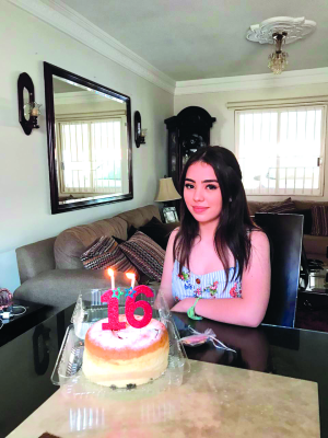 Daniela Ayala Ozuna festeja sus 16