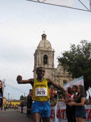 Presentan edición 34 del Medio Maratón de San Sebastián