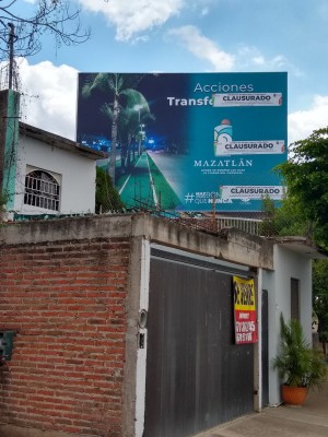 Por no tener licencia, retira municipio de Culiacán cuatro espectaculares de Mazatlán
