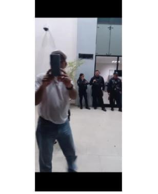 $!UAS no debe tolerar violencia de sus empleados contra periodistas: Instituto de Protección