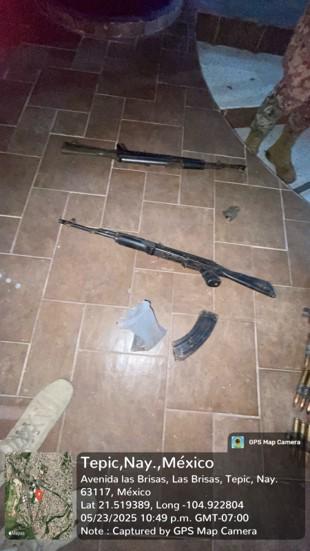 $!Marina repele agresión en Nayarit y asegura armas y vehículos