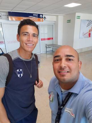 El sinaloense Héctor Moreno hace el viaje con Rayados.
