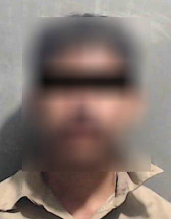 Alejandro “N” fue detenido en flagrancia tras causar daños en un negocio de pinturas en Culiacán.