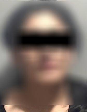 La detenida fue puesta a disposición de la autoridad por contar con una orden judicial pendiente.