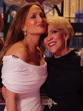 $!Jennifer Lopez compartió una imagen con su mamá Guadalupe Rodríguez.