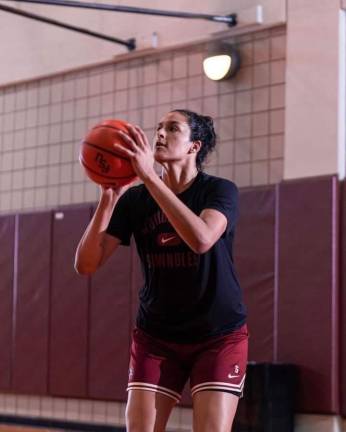 Mariana Valenzuela sigue cosechando éxitos.