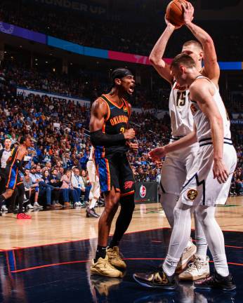 El canadiense reforzó su candidatura al MVP, mientras Nikola Jokić mostró molestias en el codo.
