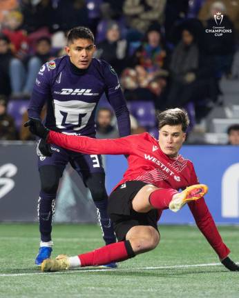 Cavalry le da la vuelta al marcador ante Pumas.