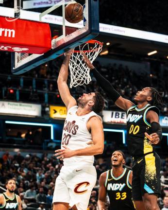 Pacers gana a Cavaliers primer partido del NBA In-Season Tournament