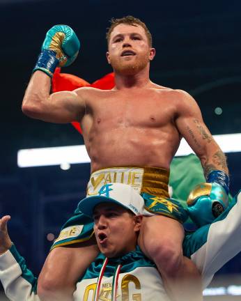 Canelo Álvarez pelearía en Jalisco ante John Ryder