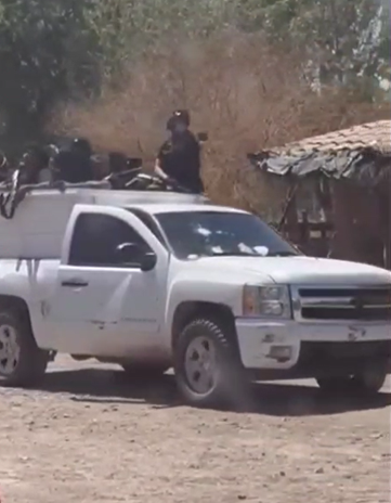 $!Tarde de violencia y pánico por enfrentamientos armados en Mocorito y Guamúchil