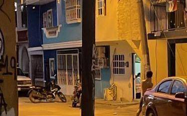 Adolescente resulta herida por balas de salva en Mazatlán