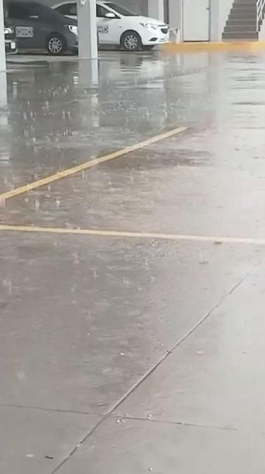 $!Se registra una tormenta de rápida formación y hasta cae granizo en Culiacán