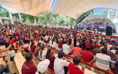 La Diputada federal Merary Villegas encabezó una asamblea informativa en la Concha Acústica, donde esta programado también un evento de danza.