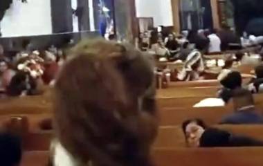 La agresión ocurrió sobre la calle Zaragoza, mientras decenas de familias y danzantes participaban en los festejos en honor a la Santísima Virgen de la Merced.