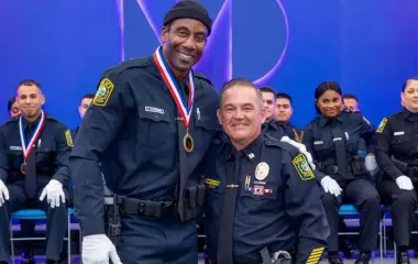 Amar’e Stoudemire se gradúa con honores.