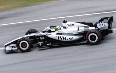 Sergio “Checo” Pérez tuvo una jornada para el olvido en Malasia.