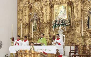 El Vicario Alberto Ortega atribuye la tranquilidad de El Rosario a la oración y la fe.
