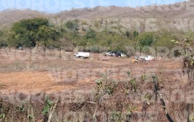 Autoridades continúan con excavaciones en zona donde localizaron fosas clandestinas en Concordia.