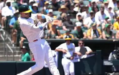 Joey Meneses estuvo unos juegos con Atléticos.