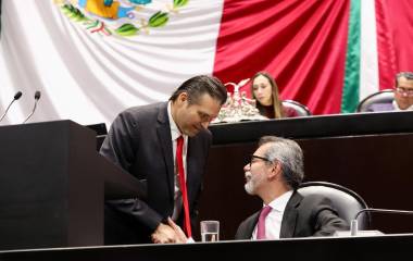 El Diputado federal por el PRI Mario Zamora Gastélum demandó al Secretario de Hacienda, Édgar Amador Zamora, más recursos en el presupuesto para Sinaloa.