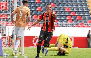 Luis Razo fue el encargado de abrir la cuenta goleadora para los Leones Negros.