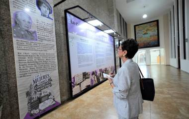 Se inaugura la muestra “El derecho de las mujeres a votar y ser votadas”.