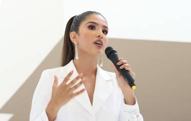 Rodeada de familiares, amigos y miembros de la realeza del Carnaval, Samantha Bastidas compartió detalles de su preparación para Miss Universo México 2026.
