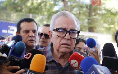 El gobernador Rubén Rocha Moya confirmó los enfrentamientos y el despliegue de fuerzas federales en Escuinapa.