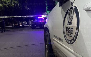 Un hombre fue asesinado a balazos dentro de un domicilio y frente a su familia en Culiacán.
