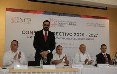 Abraham Valdés Lizárraga rindió protesta como presidente del Instituto Colegio de Contadores Públicos de Sinaloa para el periodo 2026-2027.