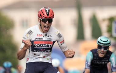 Paul Magnier impone su sprint.