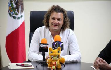 El director Alexandre Da Costa durante la presentación del concierto en Culiacán.