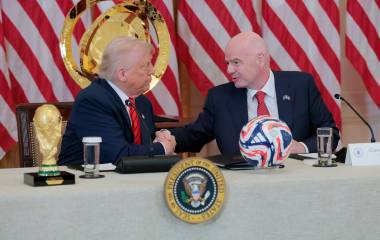 Donald Trump y Gianni Infantino.