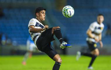 Dorados de Sinaloa recibe a Alacranes de Durango en busca de seguir en zona de liguilla.