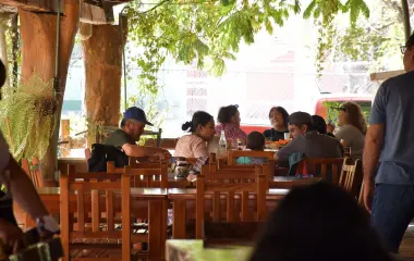 Restaurantes estimaron que actualmente operan con cerca del 80 por ciento de la clientela habitual.