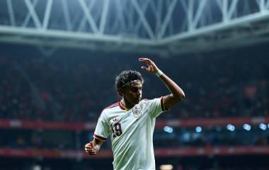 Lamine Yamal se lanza contra españoles que lanzaron cánticos racistas.