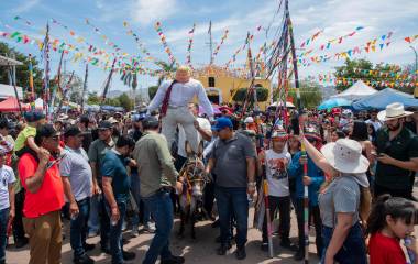 Cientos de personas se sumaron a las tradicionales Fiestas de Semana Santa en San Francisco de Tacuichamona.